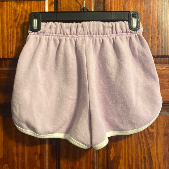 Victoria’s Secret PINK Lilac Purple 2.5” Curved Hem Sweat Shorts Script Logo XS - Picture 9 of 12